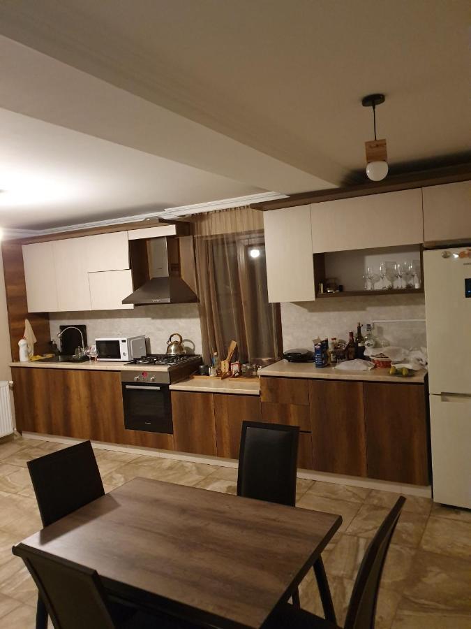 Apartment Nikolo Казбеги Екстериор снимка